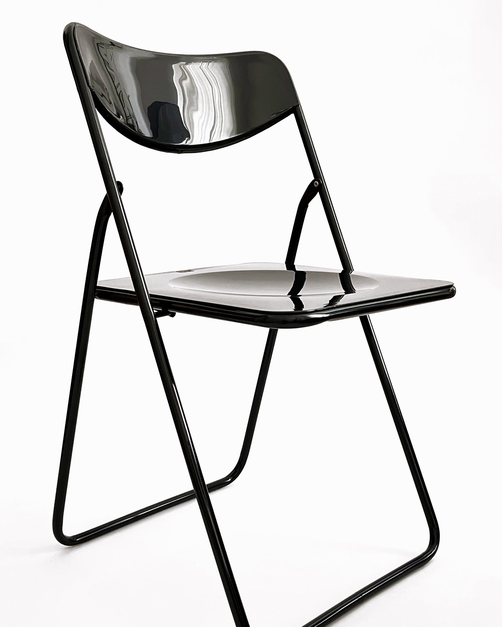 IKEA Vintage Klappstuhl „TED”, Niels Gammelgaard, 1989, in classy schwarz. ETAGE NEUN – VINTAGE INTERIOR SPACE – Online Shop für ausgesuchte Vintage Möbel & Wohnaccessoires